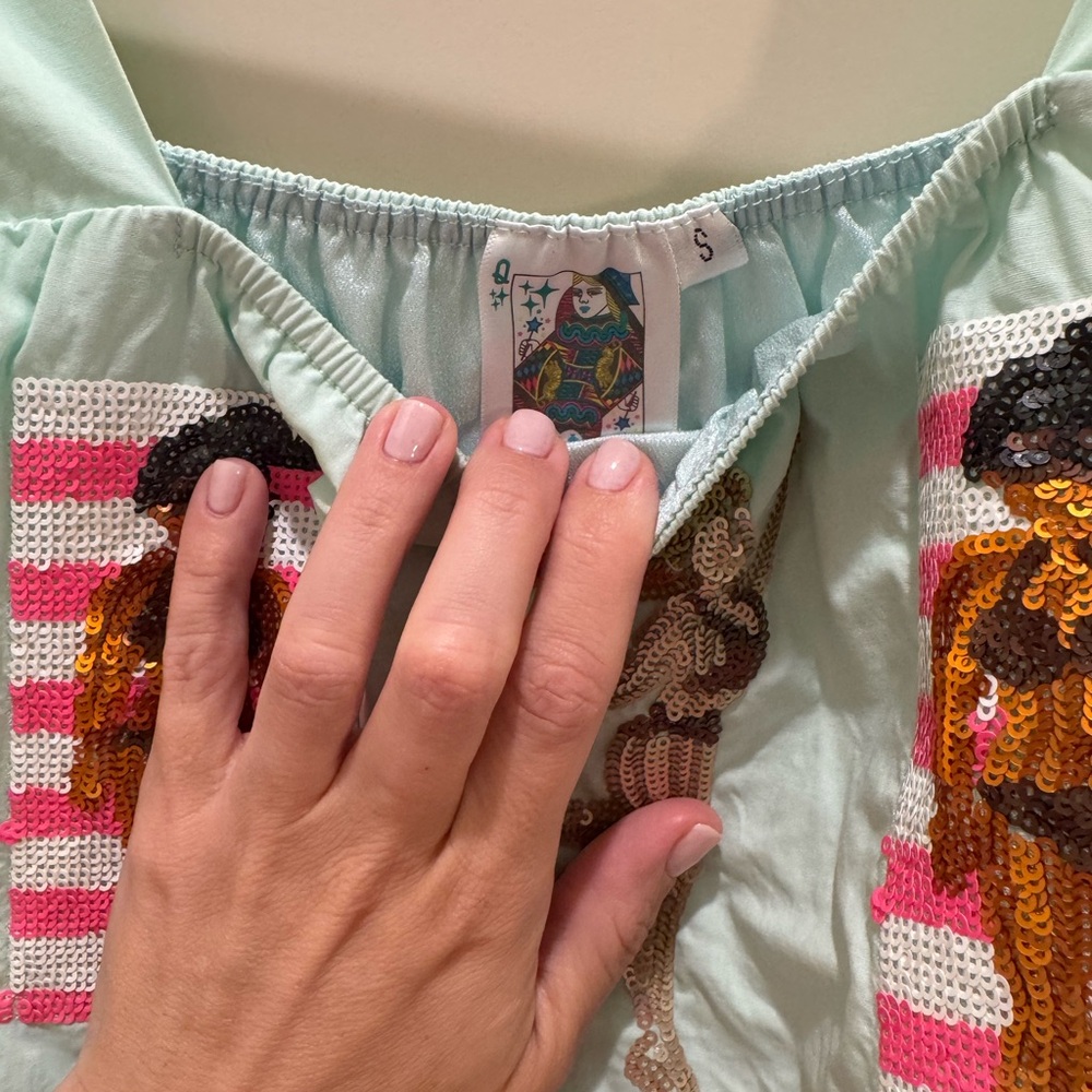 QUEEN OF SPARKLES Multicolor Graphic Tank Top - Picture 4 of 4